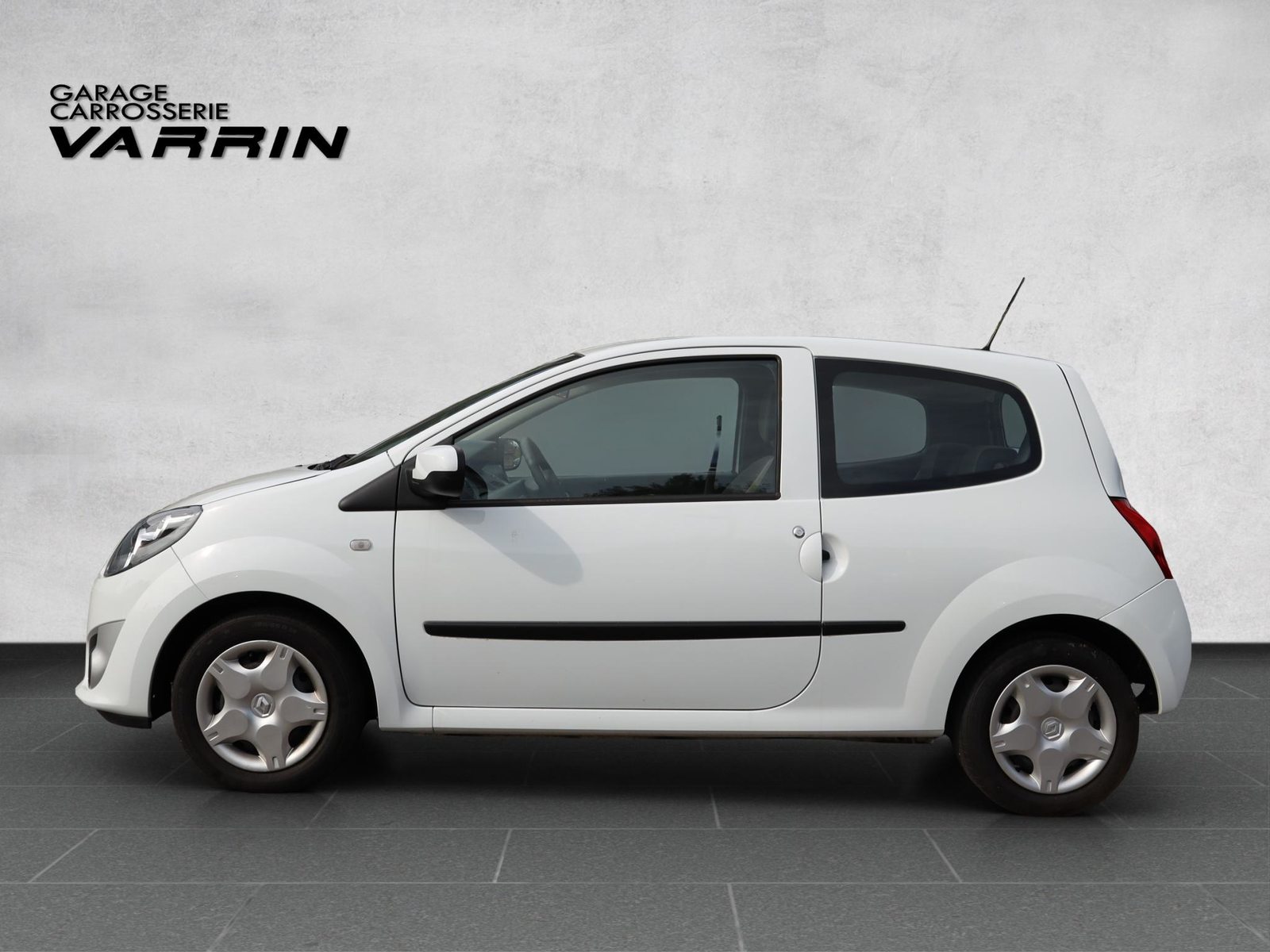 RENAULT TWINGO 1.2 Expression, Petrol, Second hand / Used, Manual - 3