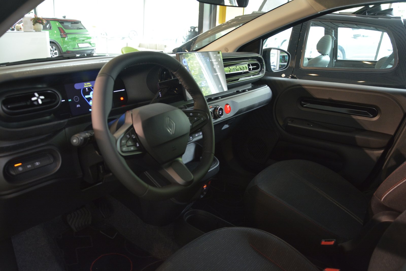 RENAULT TWINGO ELECTRIC techno 80PS Urban Range, Electric, Ex-demonstrator, Automatic - 7