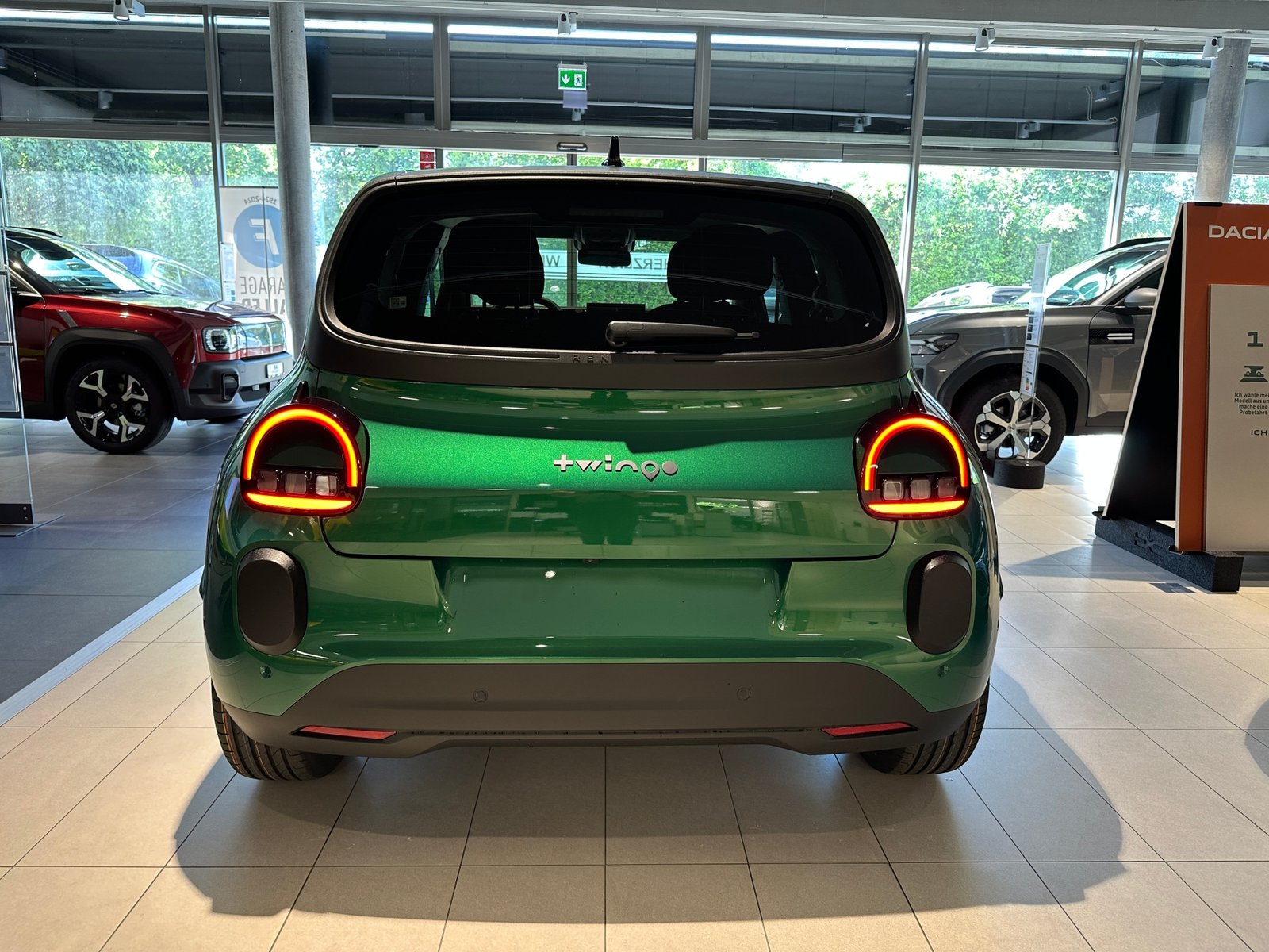 RENAULT TWINGO E-TECH ELECTRIC techno 80PS Urban Range, Électrique, Voiture nouvelle, Automatique - 4