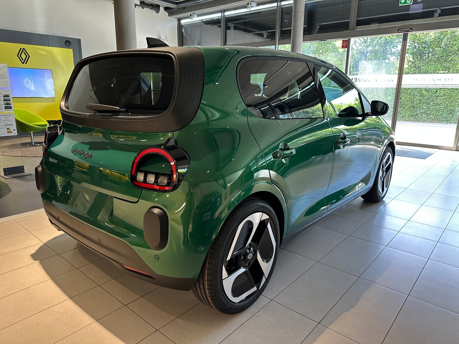 RENAULT TWINGO E-TECH ELECTRIC techno 80PS Urban Range, Électrique, Voiture nouvelle, Automatique - 5