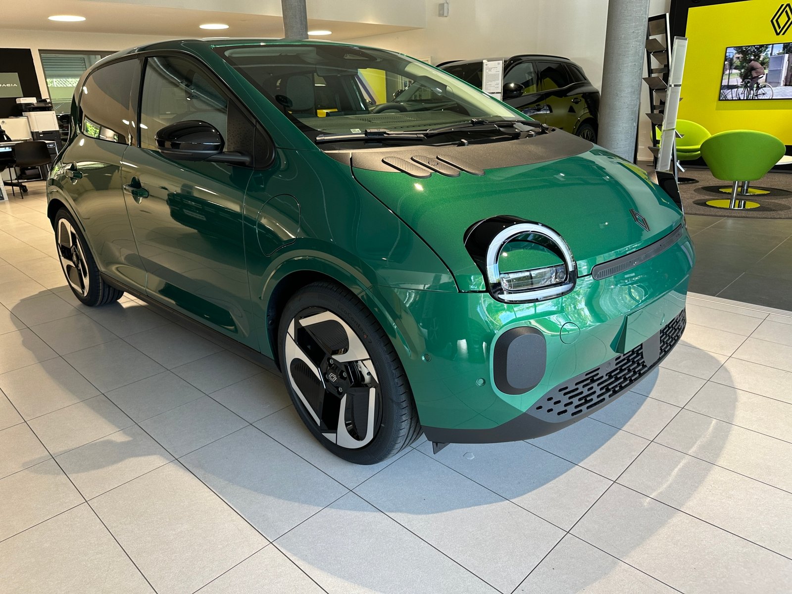 RENAULT TWINGO E-TECH ELECTRIC techno 80PS Urban Range, Électrique, Voiture nouvelle, Automatique - 7
