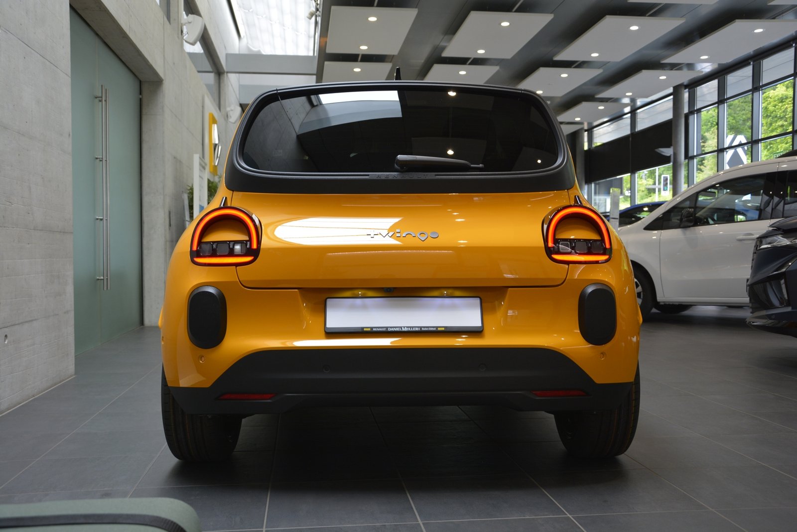RENAULT TWINGO E-TECH ELECTRIC techno 80PS Urban Range, Electric, New car, Automatic - 5