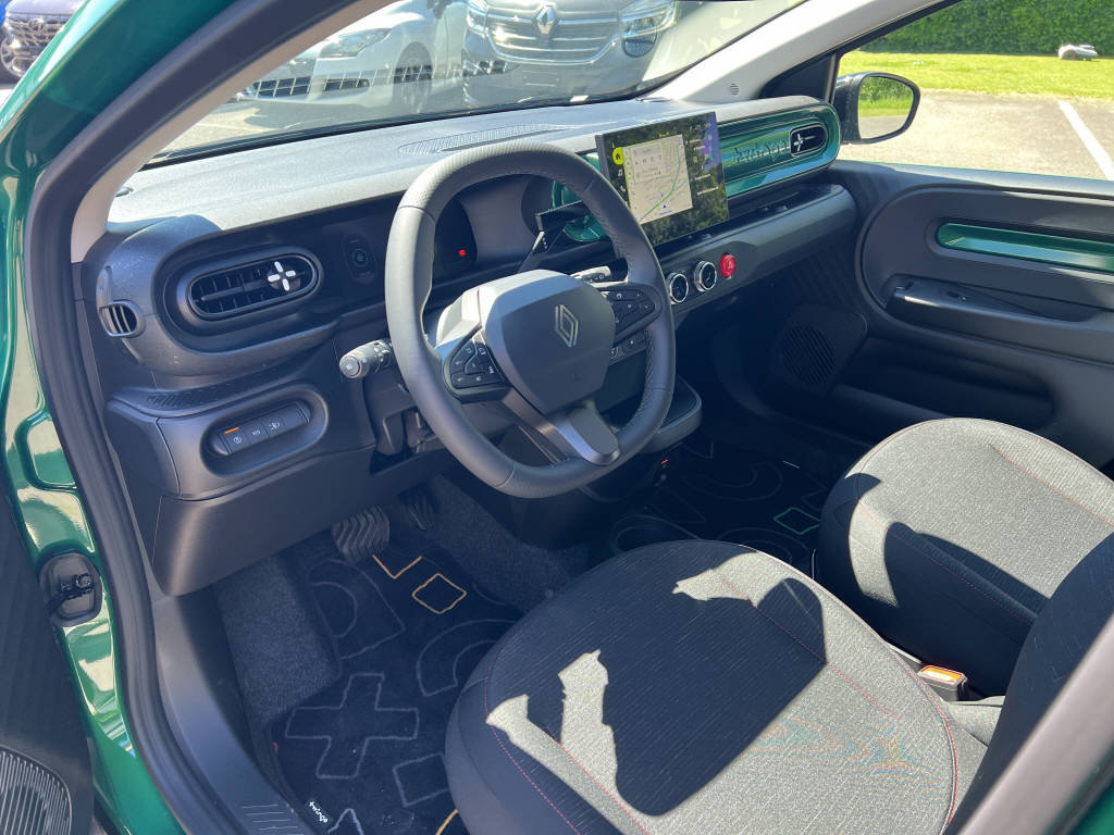 RENAULT Twingo E-Tech Urban Range techno, Elektro, Neuwagen, Automatik - 7