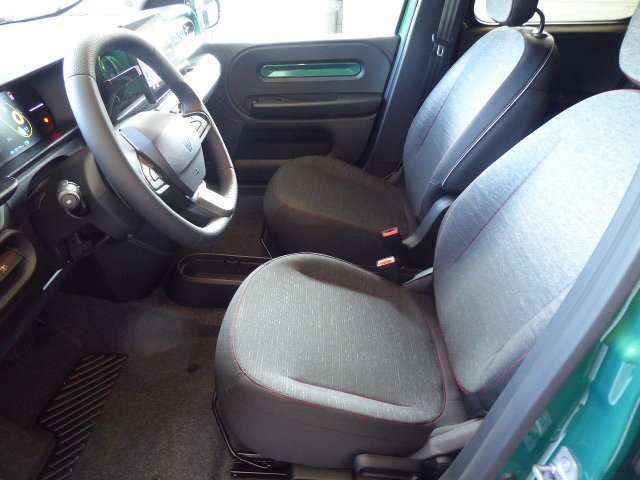 RENAULT Twingo E-Tech Urban Range techno, Electric, New car, Automatic - 6