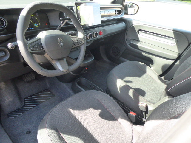 RENAULT Twingo E-Tech Urban Range techno, Electric, New car, Automatic - 5