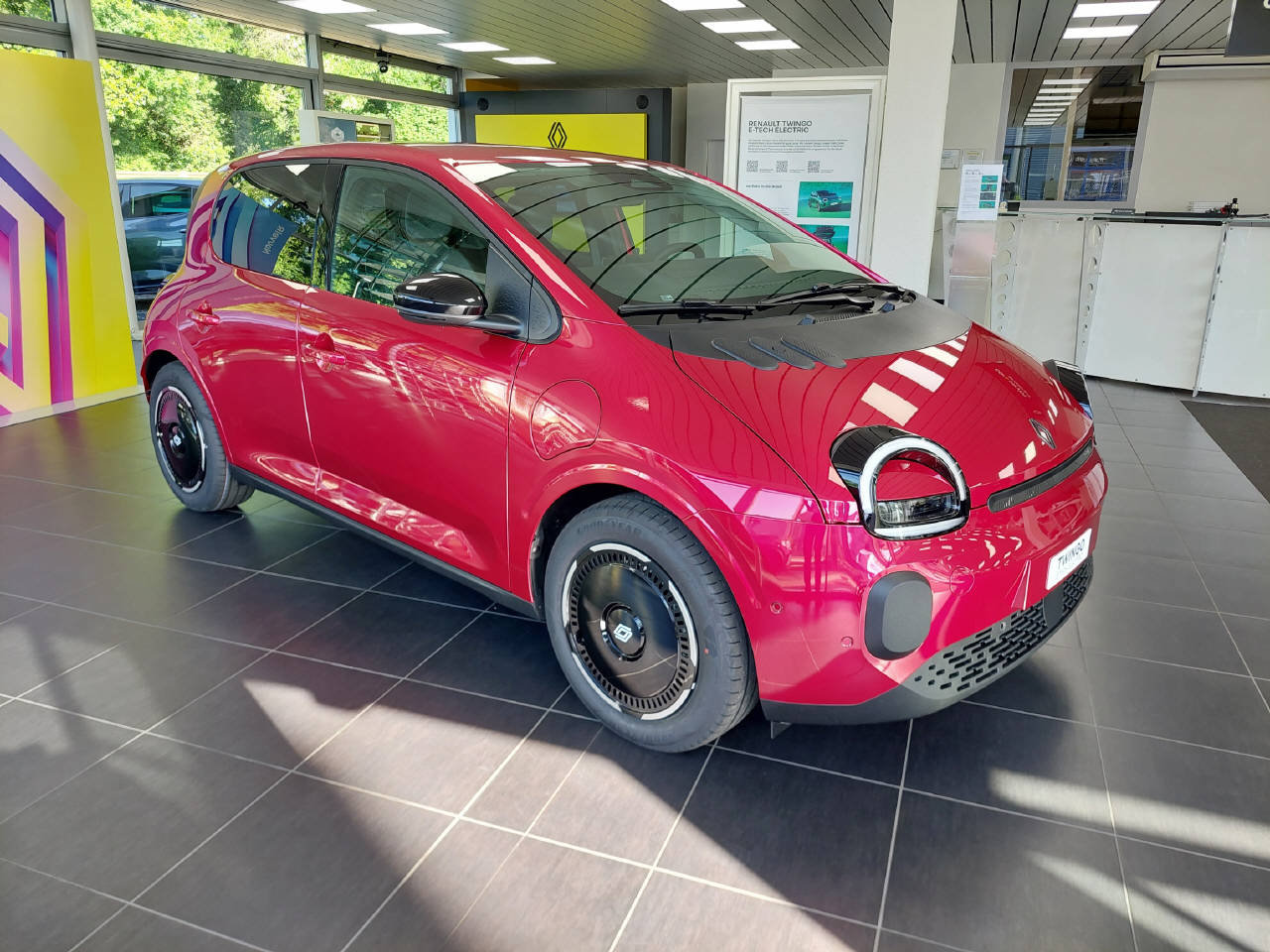 RENAULT Twingo E-Tech Urban Range techno
