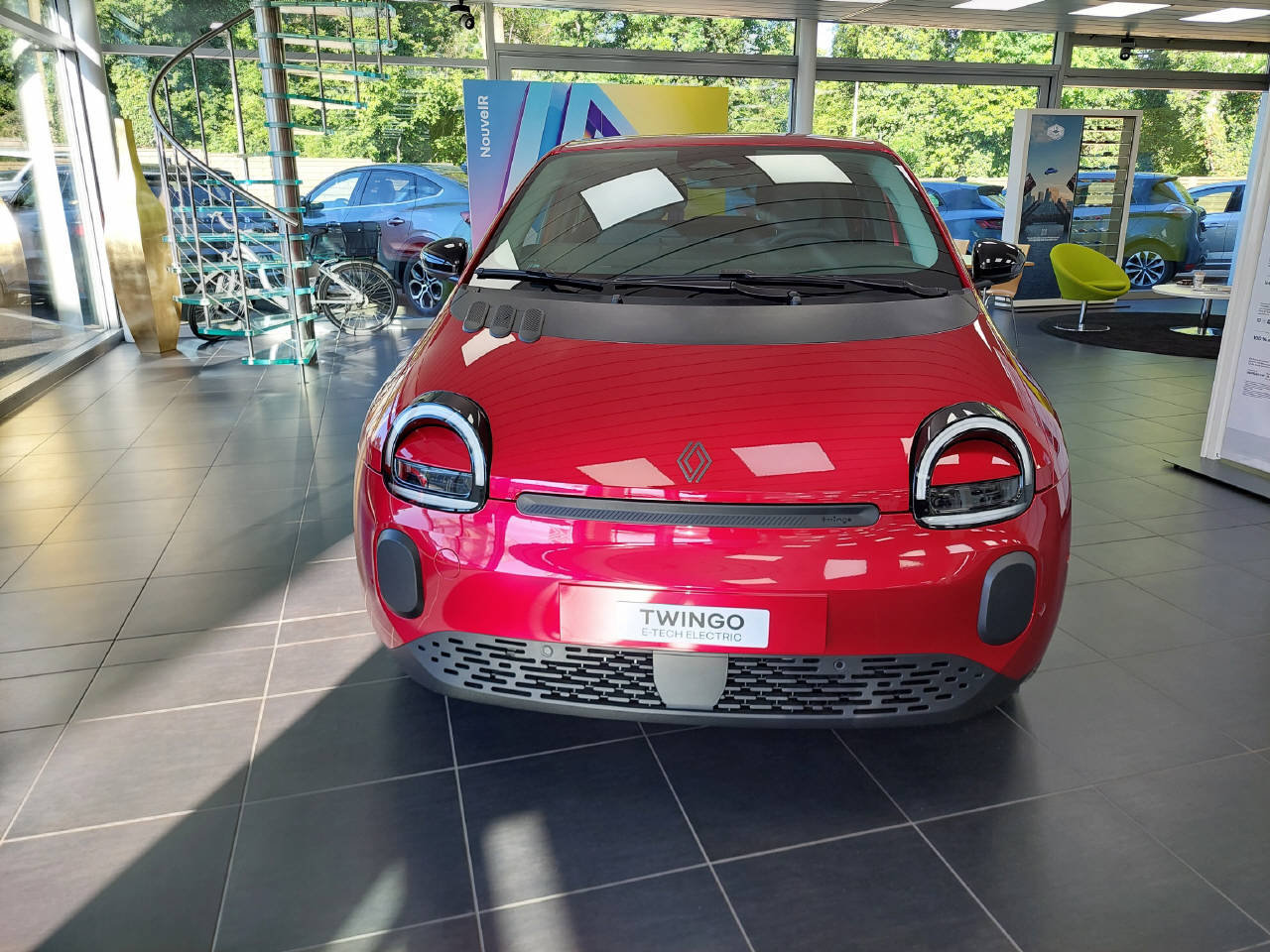 RENAULT Twingo E-Tech Urban Range techno, Électrique, Voiture nouvelle, Automatique - 2