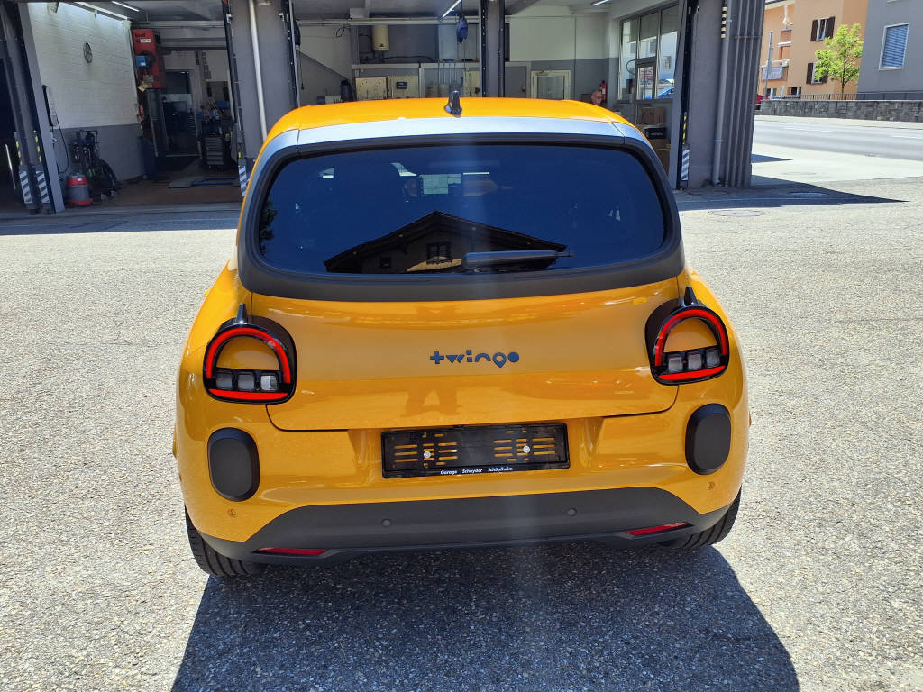 RENAULT Twingo E-Tech Urban Range techno, Electric, New car, Automatic - 3