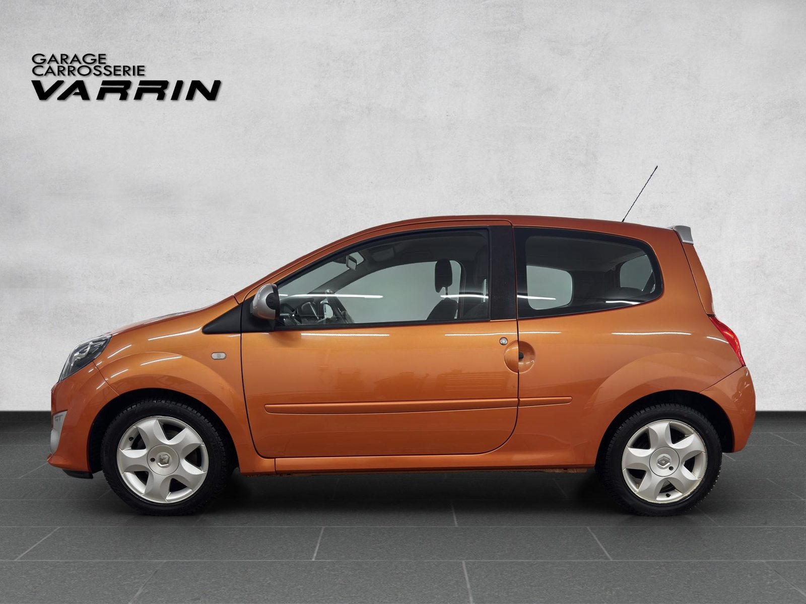 RENAULT Twingo 1.2 TCe 100 GT, Petrol, Second hand / Used, Manual - 3