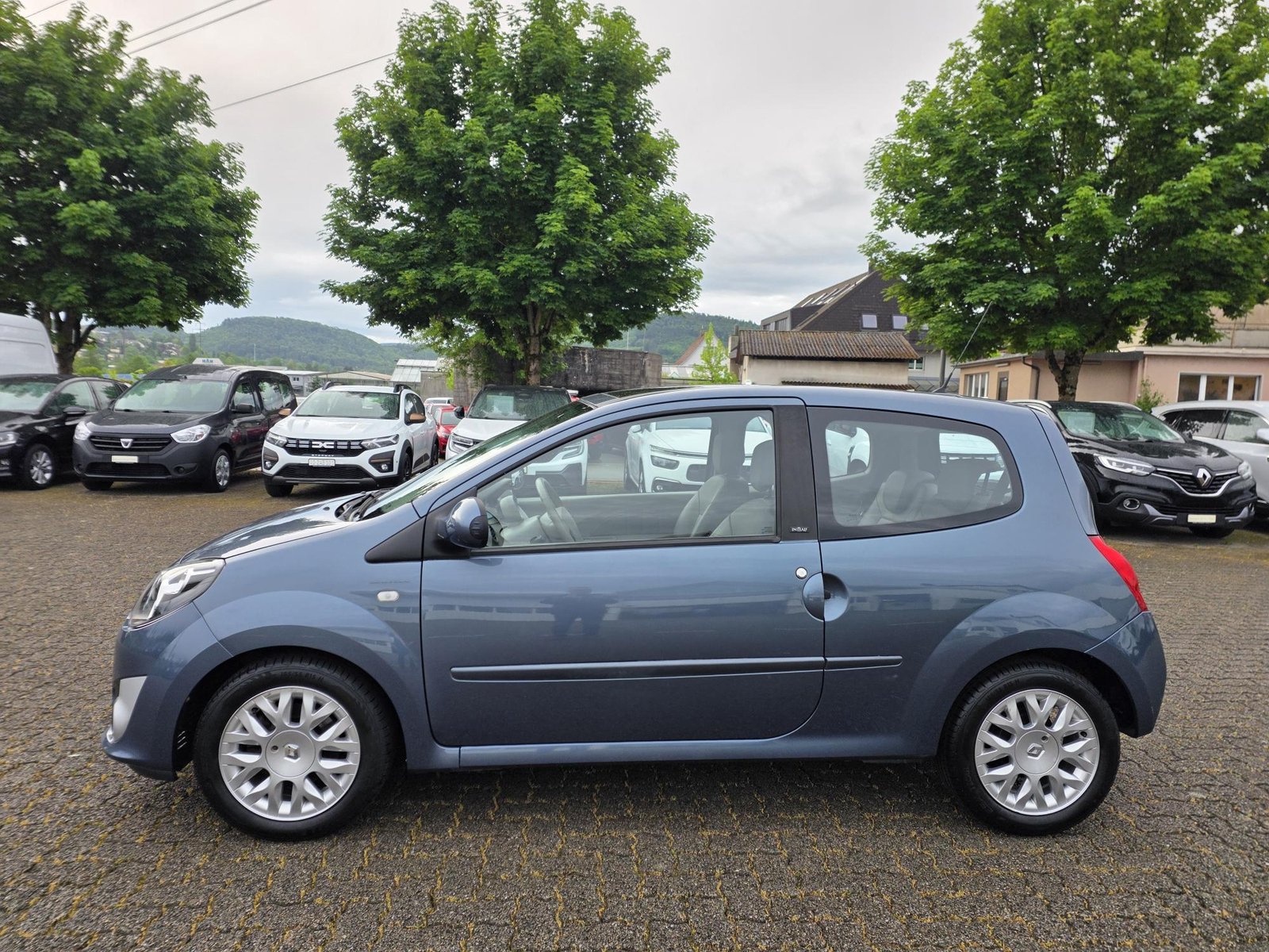 RENAULT Twingo 1.2 16V Initiale, Petrol, Second hand / Used, Manual - 2