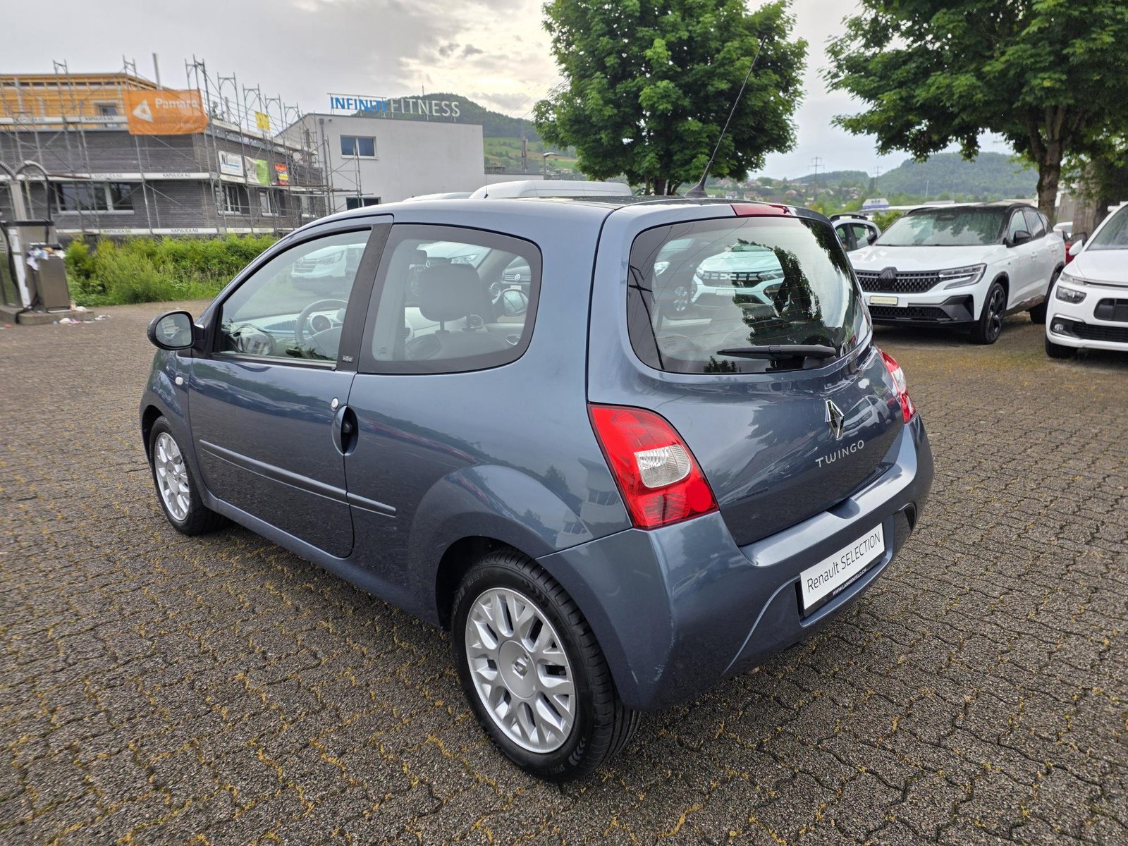 RENAULT Twingo 1.2 16V Initiale, Petrol, Second hand / Used, Manual - 3