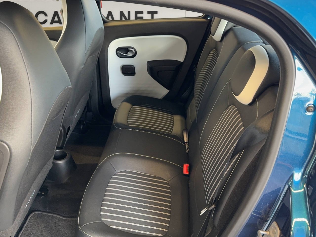 RENAULT Twingo 1.0 SCe 65 Intens, Petrol, Second hand / Used, Manual - 6
