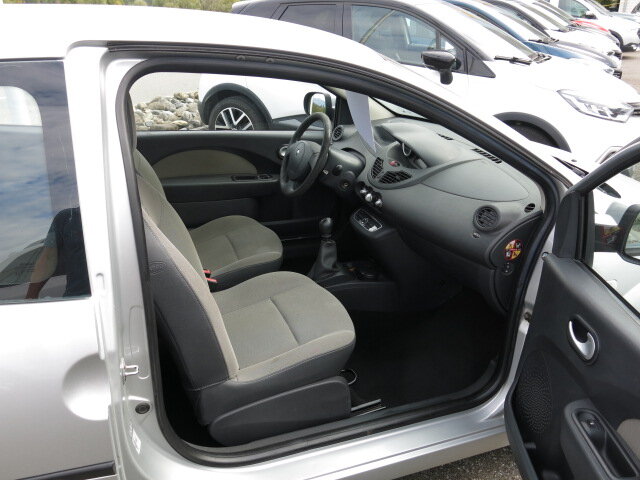 RENAULT Twingo 1.2 16V Expression, Essence, Occasion / Utilisé, Manuelle - 6