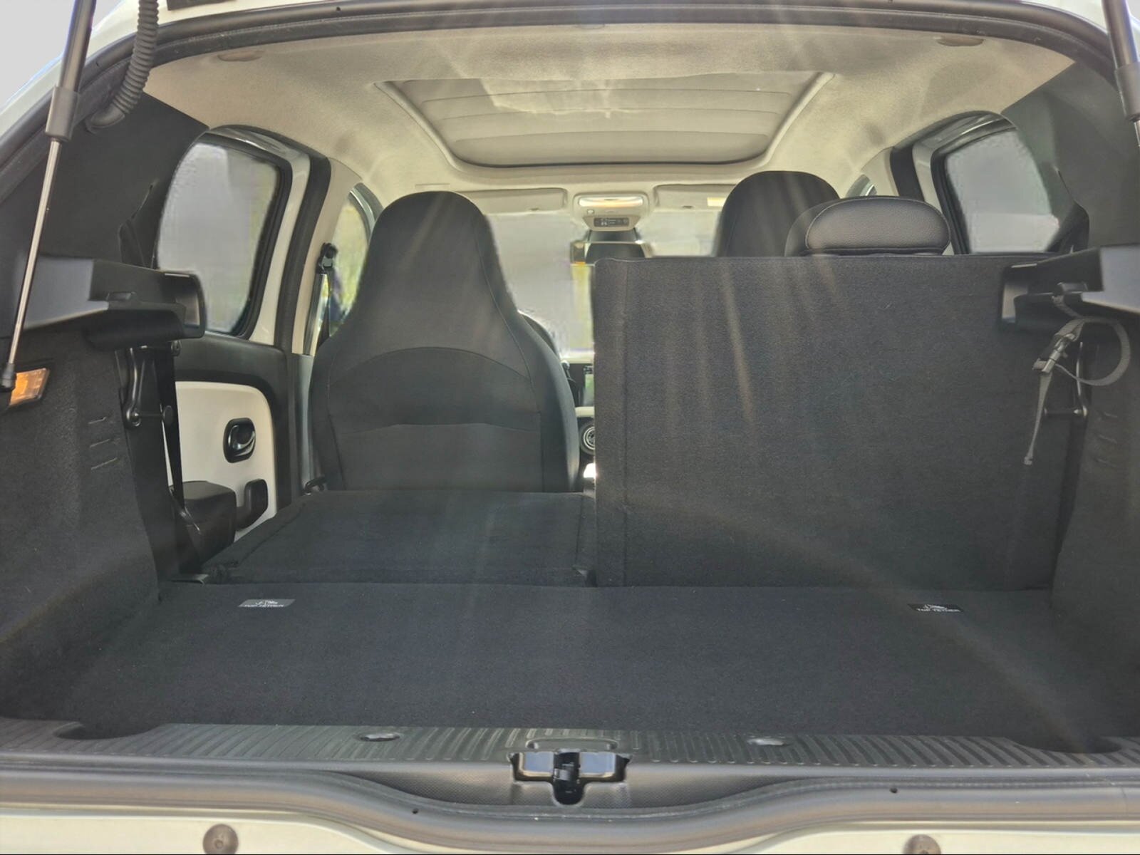 RENAULT Twingo E-Tech electr. tech R80, Elektro, Occasion / Gebraucht, Automatik - 7