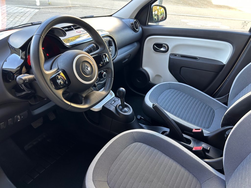 RENAULT TWINGO 0.9 TCe 90 City, Essence, Occasion / Utilisé, Automatique - 4