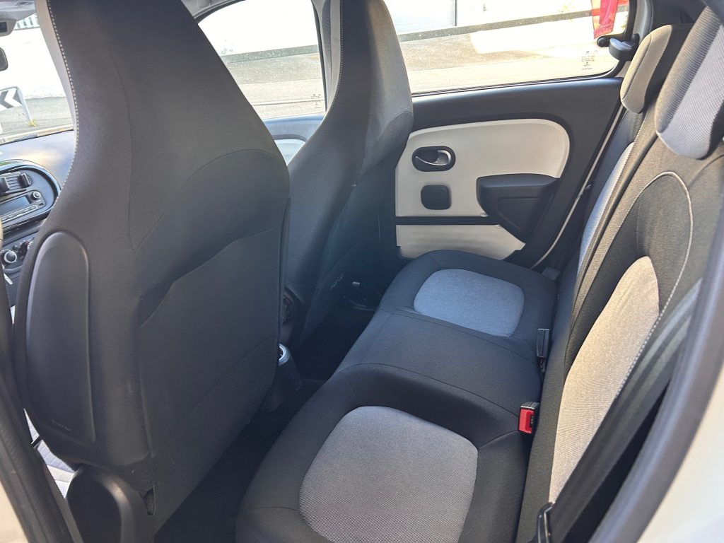 RENAULT TWINGO 0.9 TCe 90 City, Essence, Occasion / Utilisé, Automatique - 6