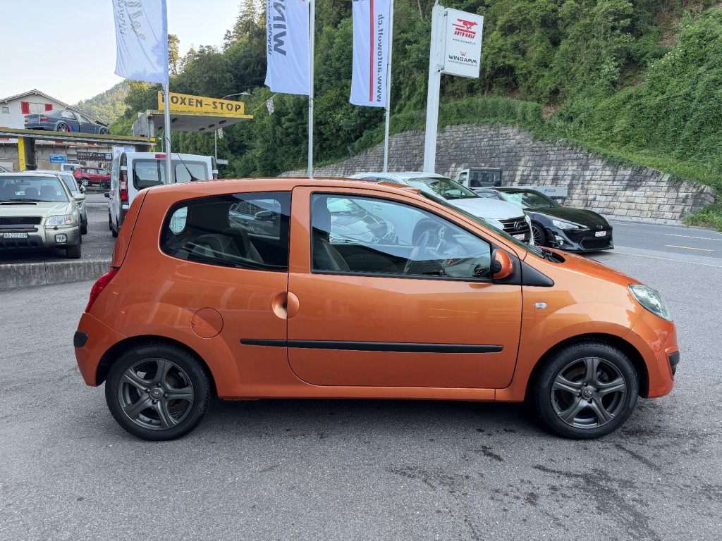 RENAULT TWINGO 1.2 16V Expression, Petrol, Second hand / Used, Manual - 6