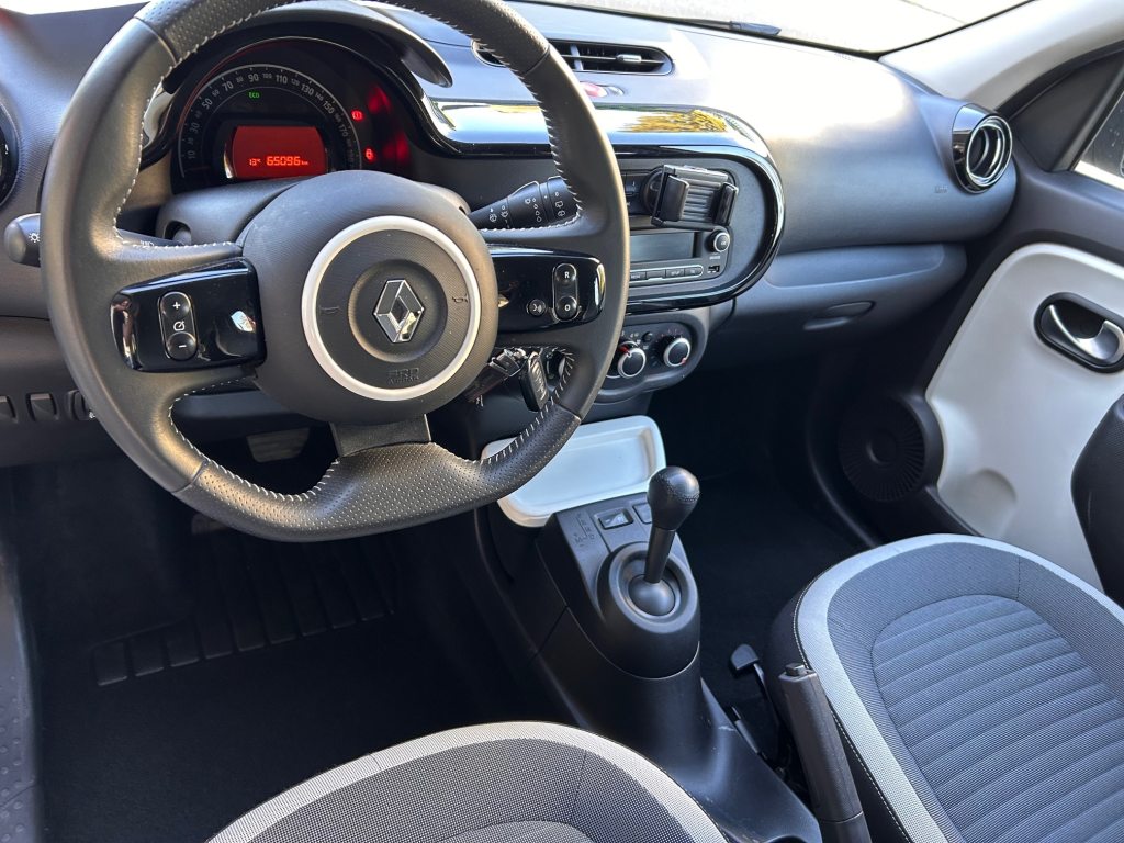 RENAULT TWINGO 0.9 TCe 90 City, Essence, Occasion / Utilisé, Automatique - 5