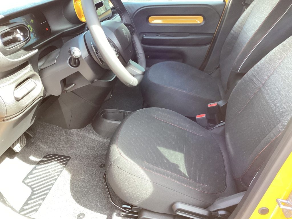 RENAULT TWINGO Urban Range techno, Electric, Ex-demonstrator, Automatic - 7