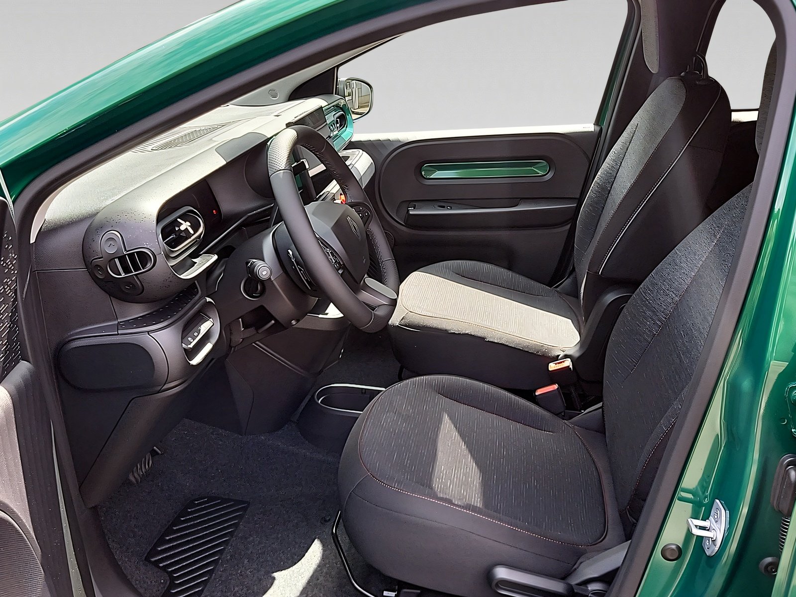 RENAULT Twingo E-Tech Urban Range techno, Electric, Ex-demonstrator, Automatic - 5