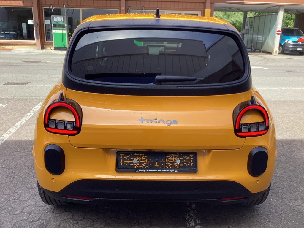 RENAULT TWINGO Urban Range techno, Electric, Ex-demonstrator, Automatic - 5