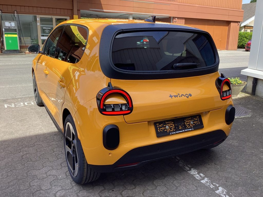 RENAULT TWINGO Urban Range techno, Electric, Ex-demonstrator, Automatic - 4