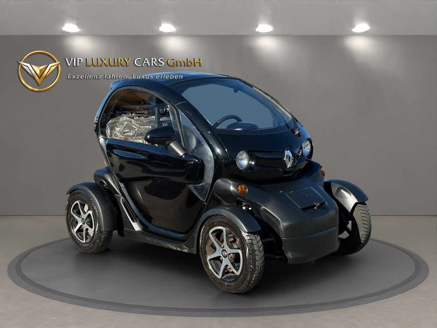 RENAULT Twizy Z.E. Intens Black, Electric, Second hand / Used, Automatic - 3