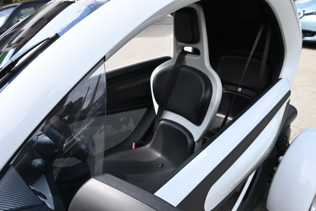 RENAULT TWIZY Sport Edition, Électrique, Occasion / Utilisé, Automatique - 6