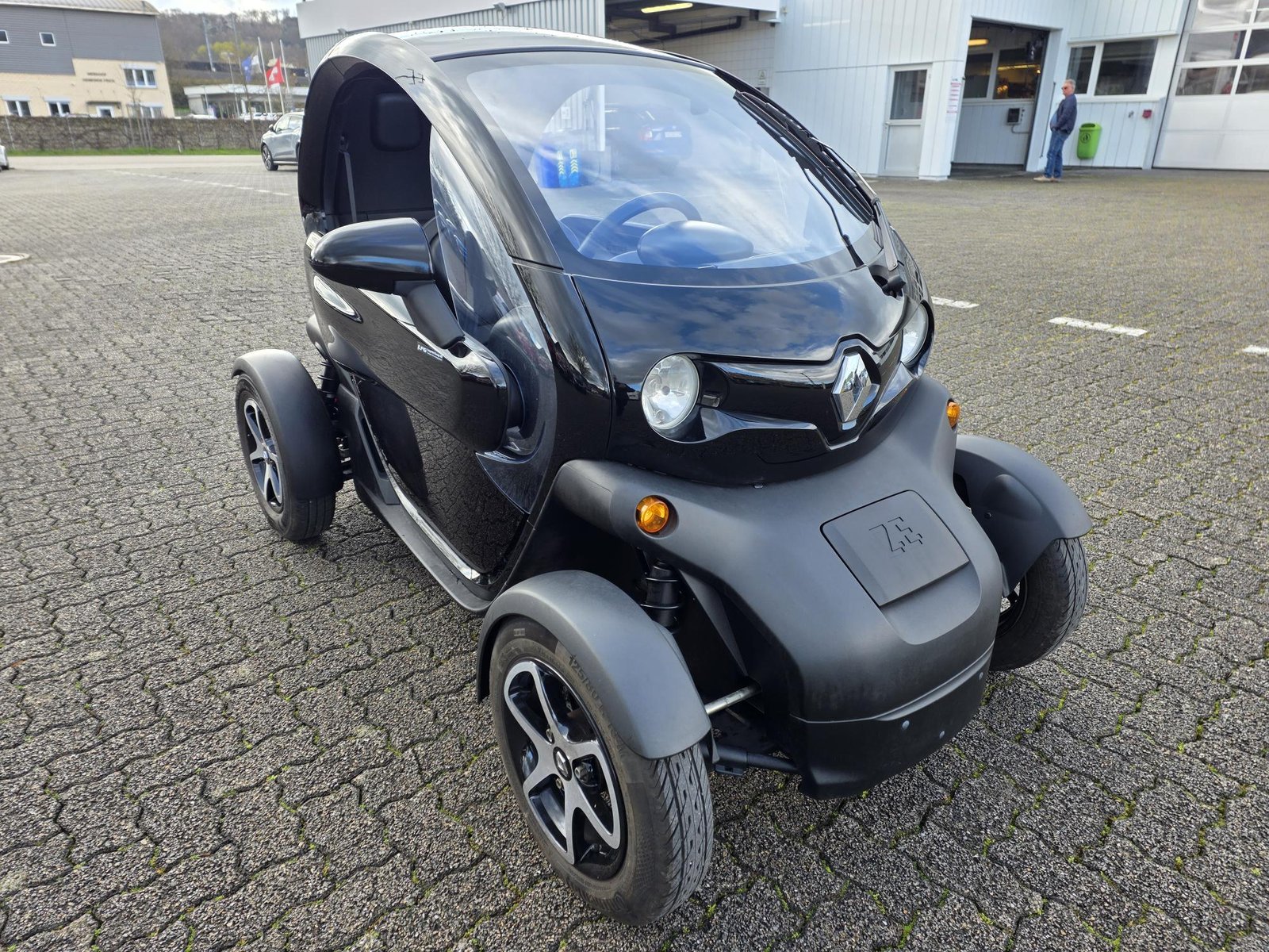 RENAULT Twizy Intens Black (inkl. Batterie), Electric, Second hand / Used, Automatic - 5