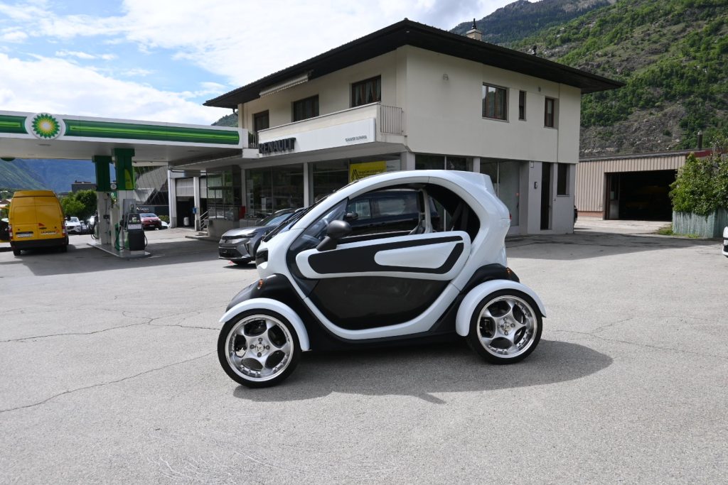 RENAULT TWIZY Sport Edition, Électrique, Occasion / Utilisé, Automatique - 4