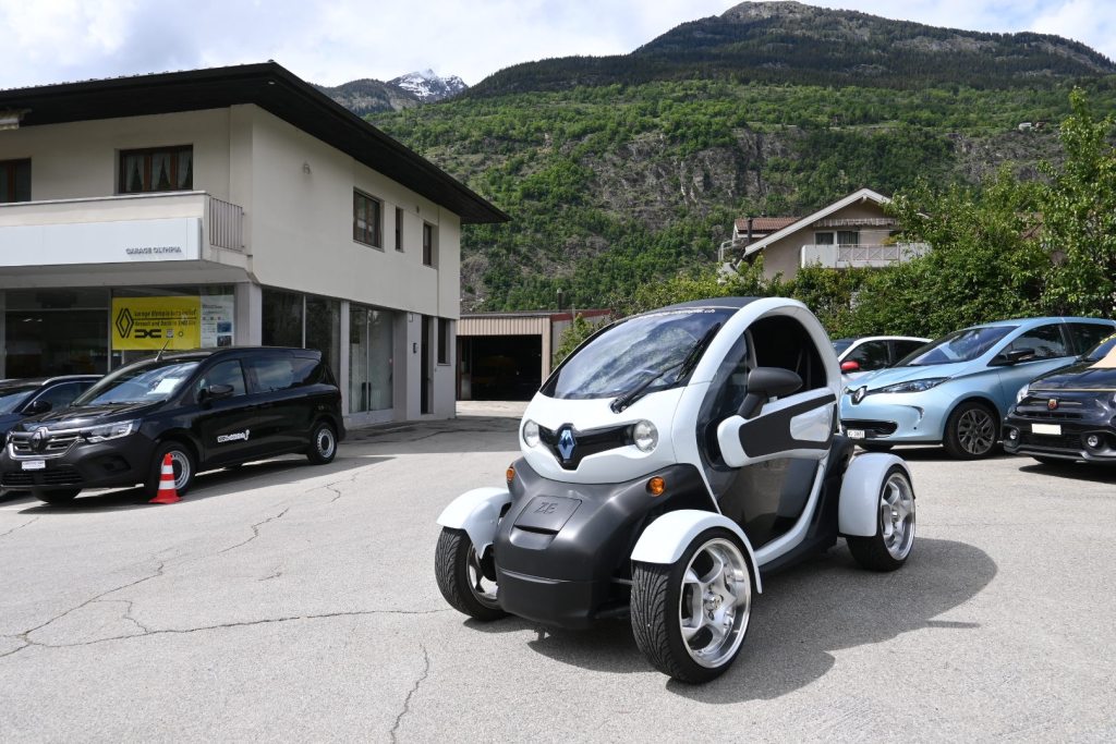 RENAULT TWIZY Sport Edition, Électrique, Occasion / Utilisé, Automatique - 2