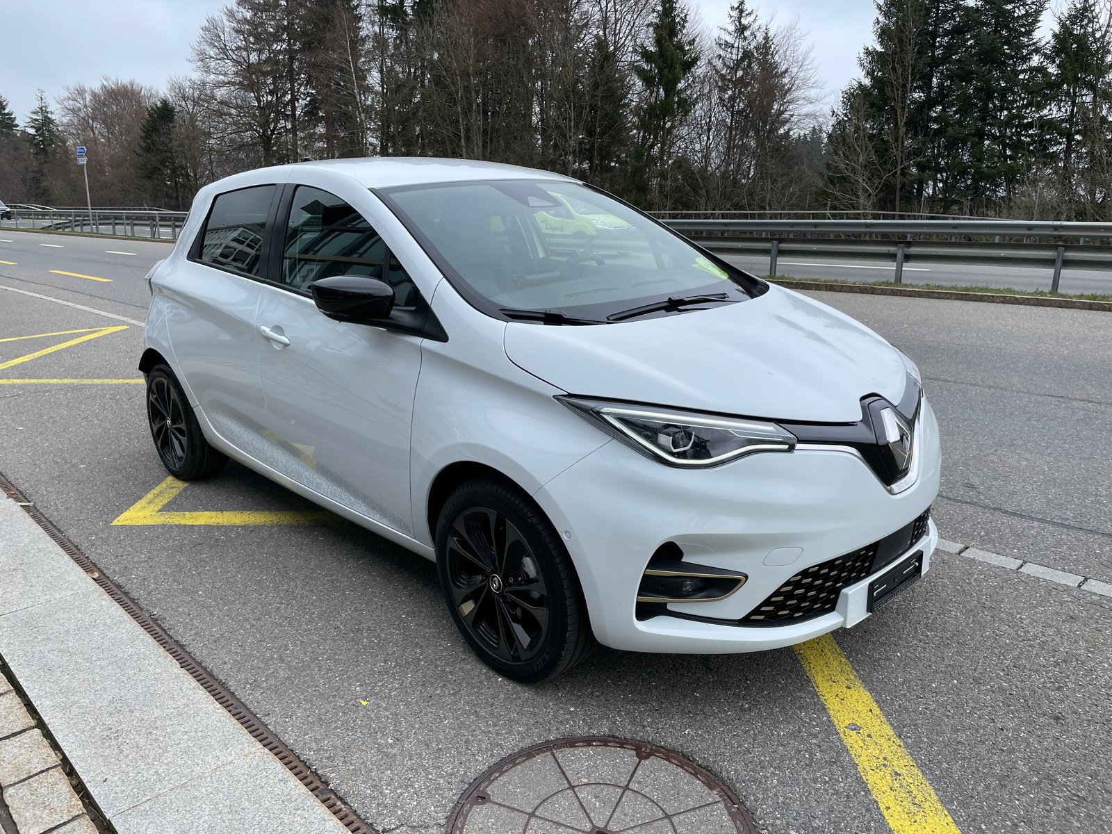 RENAULT Zoe R135 (incl. Batterie) Iconic, Elektro, Neuwagen, Automatik - 4