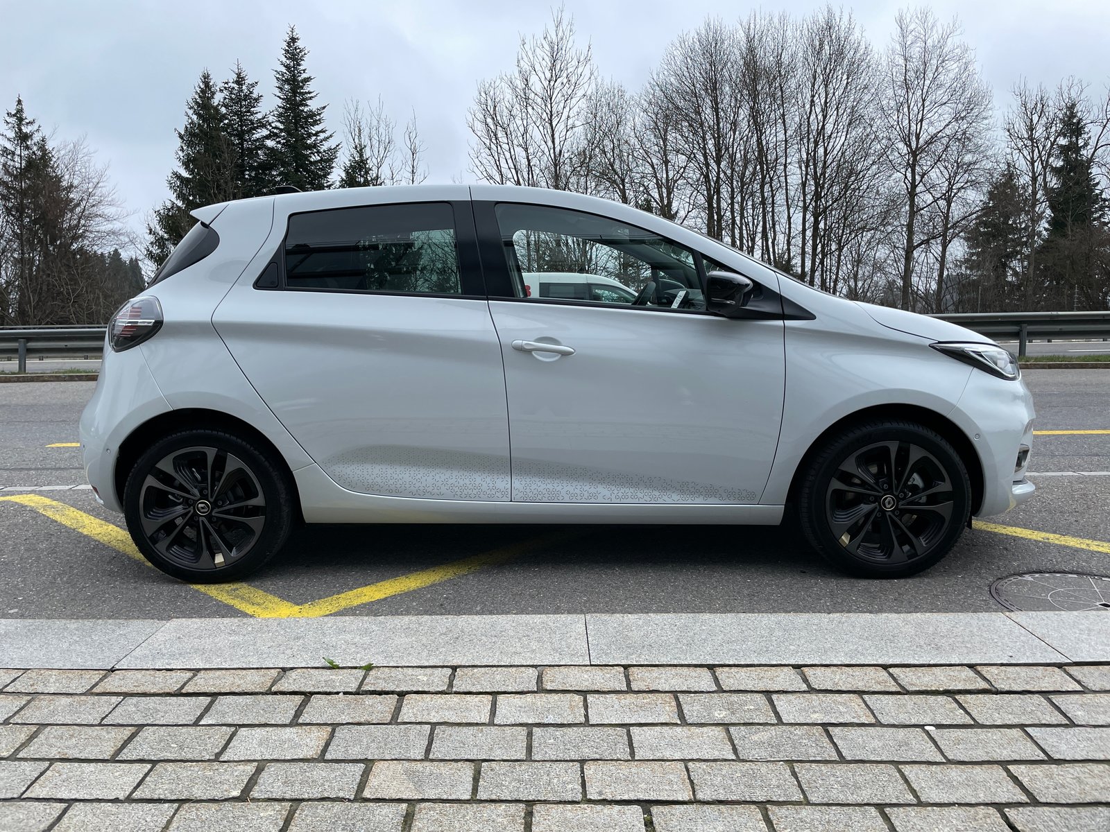 RENAULT Zoe R135 (incl. Batterie) Iconic, Elektro, Neuwagen, Automatik - 5