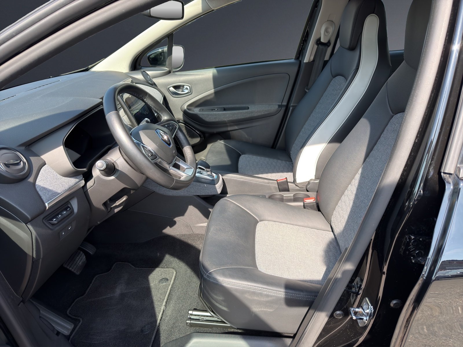 RENAULT Zoe Intens R135, Elektro, Occasion / Gebraucht, Automatik - 6