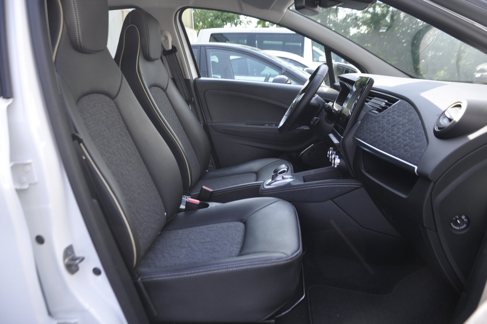 RENAULT Zoe R135 (incl. Batterie) Iconic, Électrique, Occasion / Utilisé, Automatique - 7