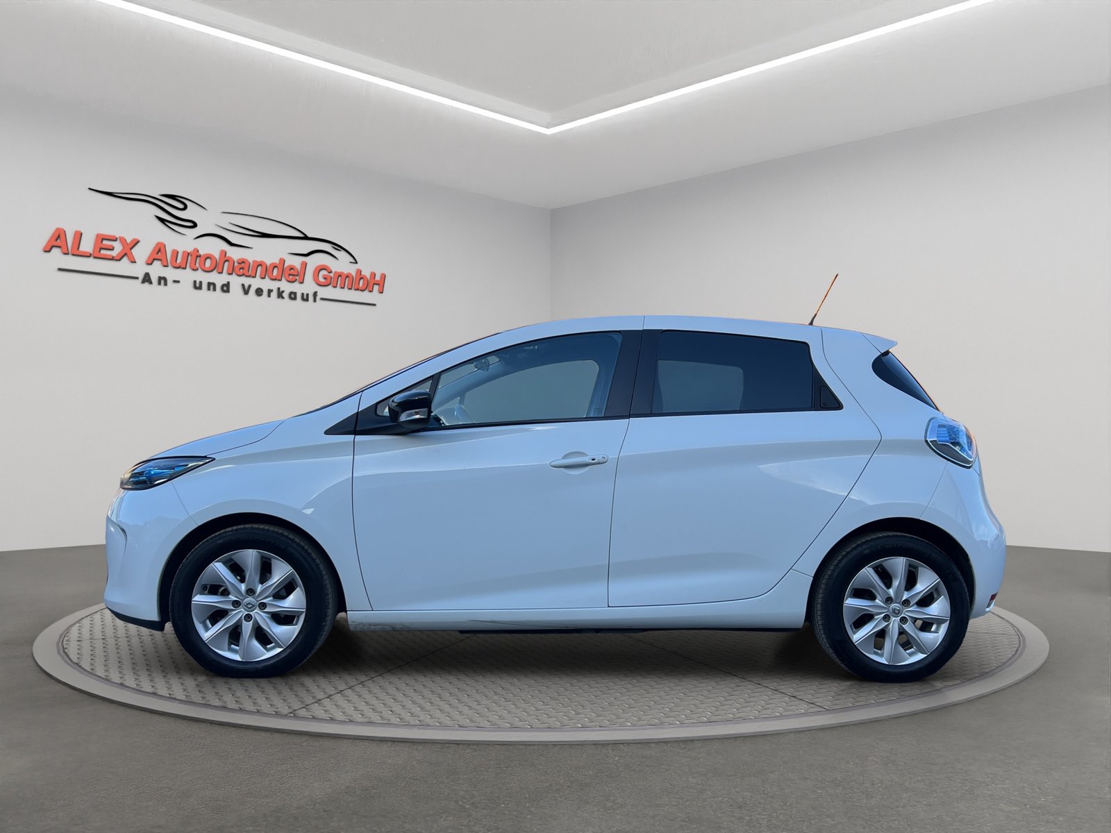 RENAULT Zoe Zen Q210, Électrique, Occasion / Utilisé, Automatique - 4