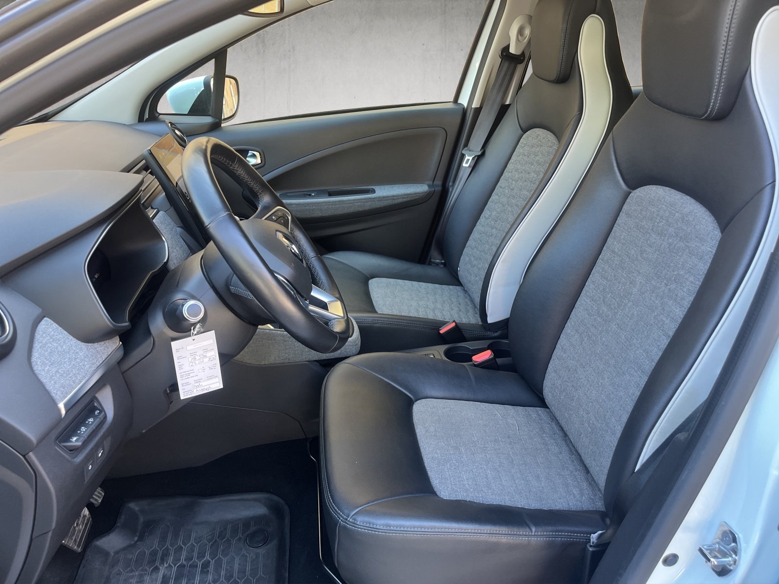 RENAULT Zoe Intens R135, Électrique, Occasion / Utilisé, Automatique - 7
