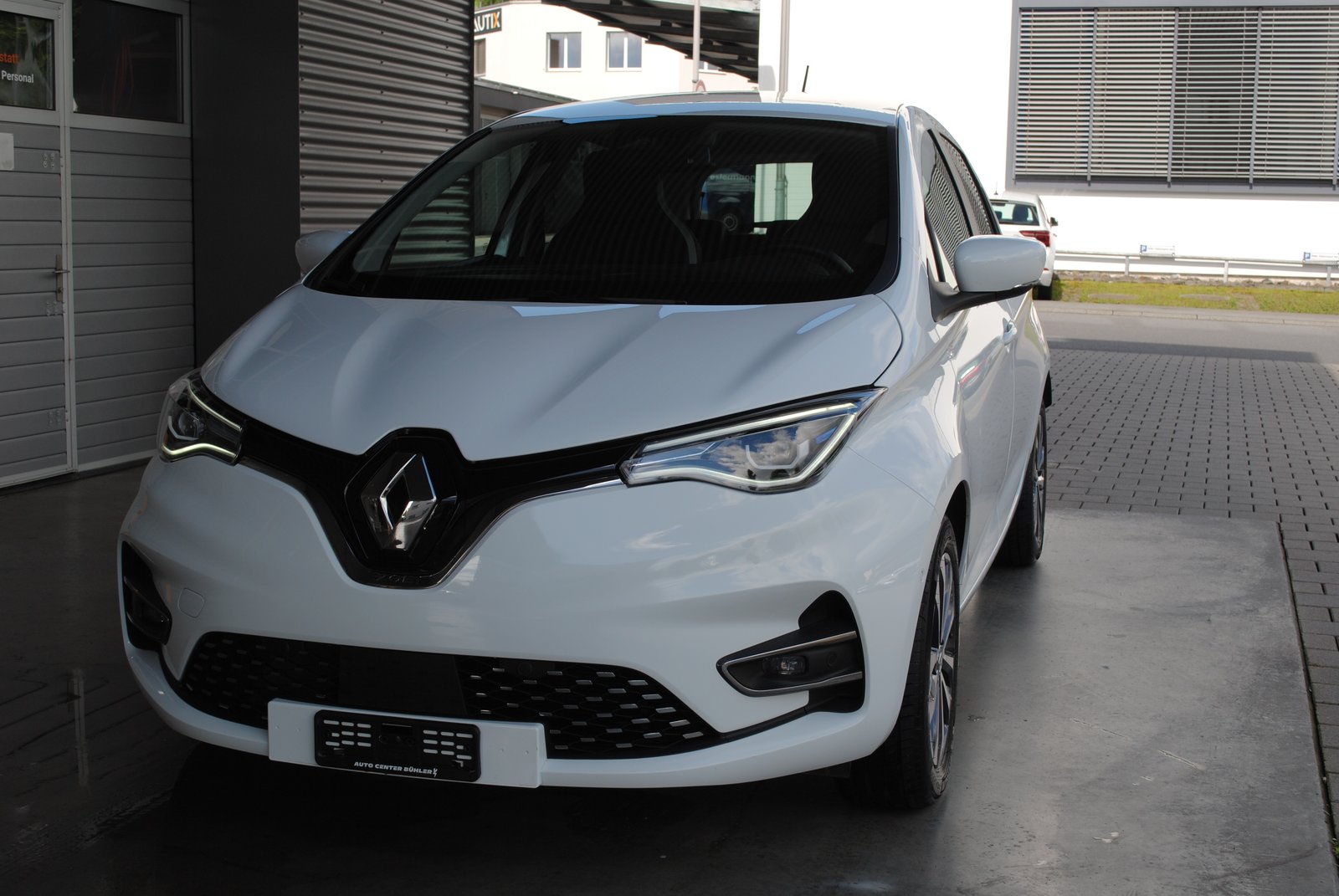RENAULT Zoe R135 (incl. Batterie) Iconic, Électrique, Occasion / Utilisé, Automatique - 3