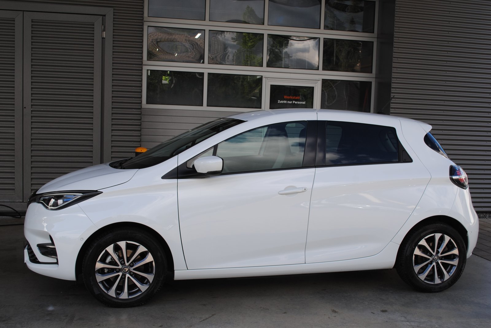 RENAULT Zoe R135 (incl. Batterie) Iconic, Électrique, Occasion / Utilisé, Automatique - 5