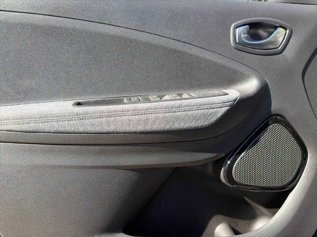 RENAULT Zoe R135 Intens, Électrique, Occasion / Utilisé, Automatique - 7