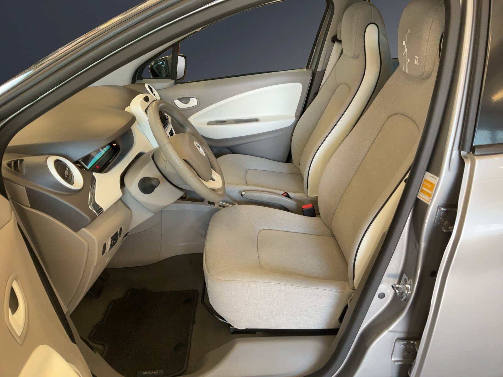 RENAULT Zoe FP Intens R90, Elektro, Occasion / Gebraucht, Automatik - 7