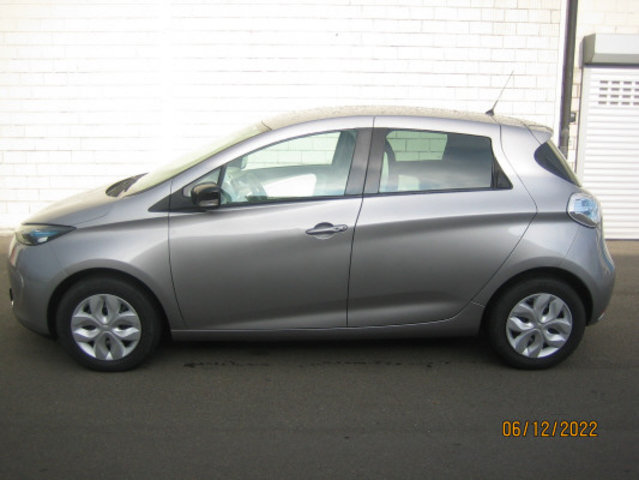 RENAULT Zoe Life R90