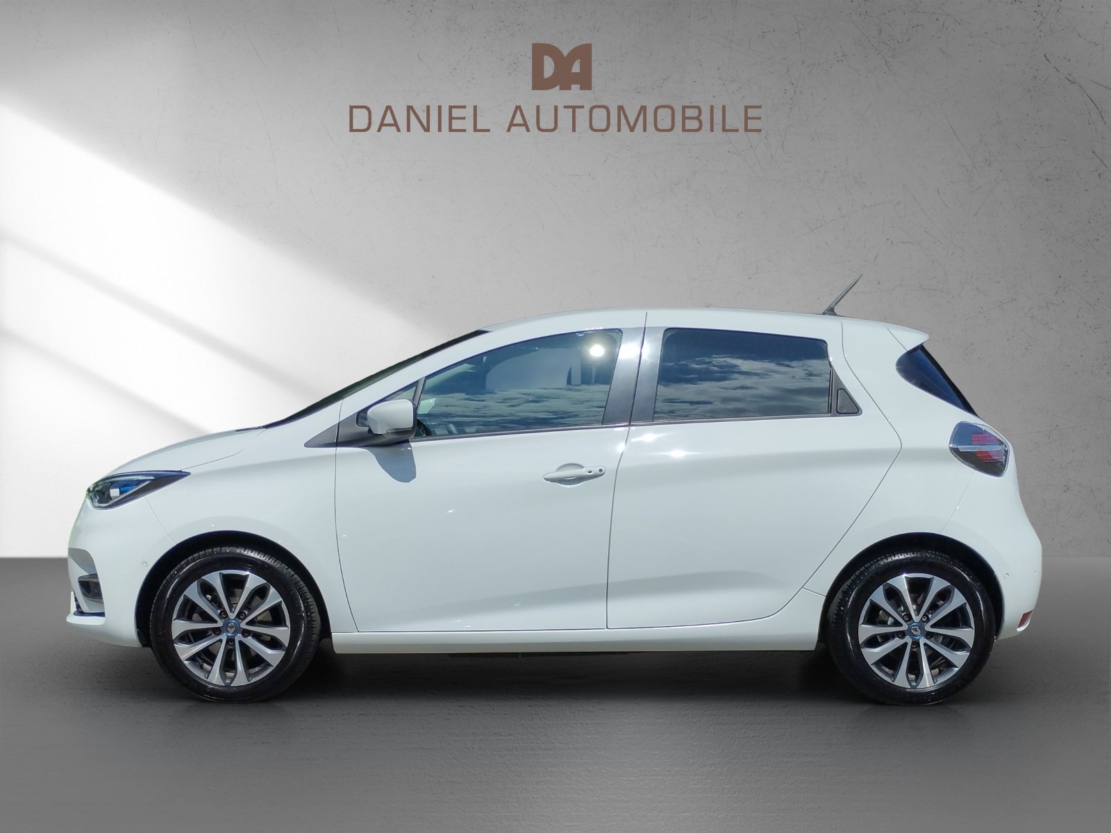 RENAULT Zoe R135 Intens, Electric, Second hand / Used, Automatic - 4