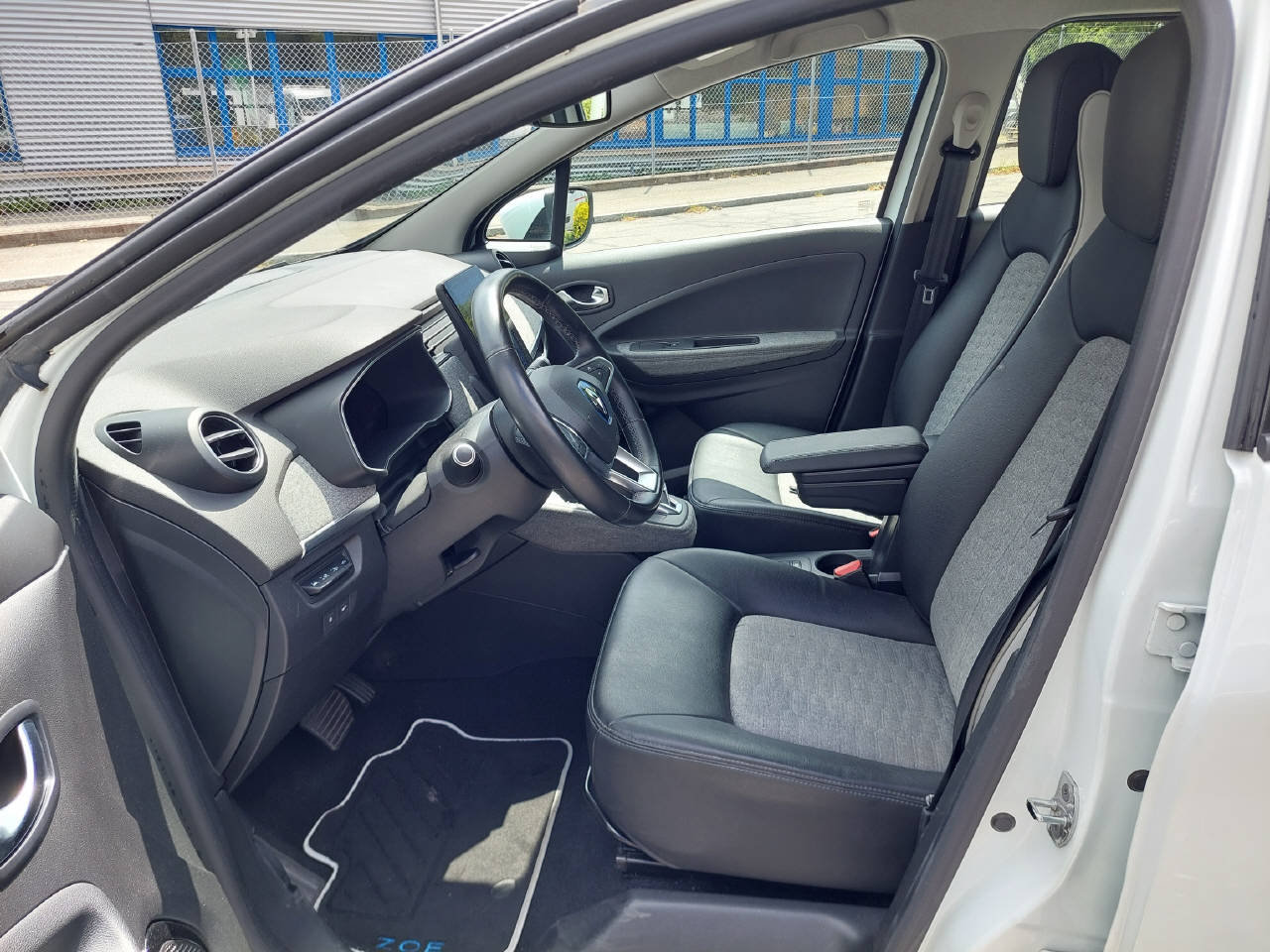 RENAULT Zoe R135 Intens (Batteriemiete), Electric, Second hand / Used, Automatic - 5