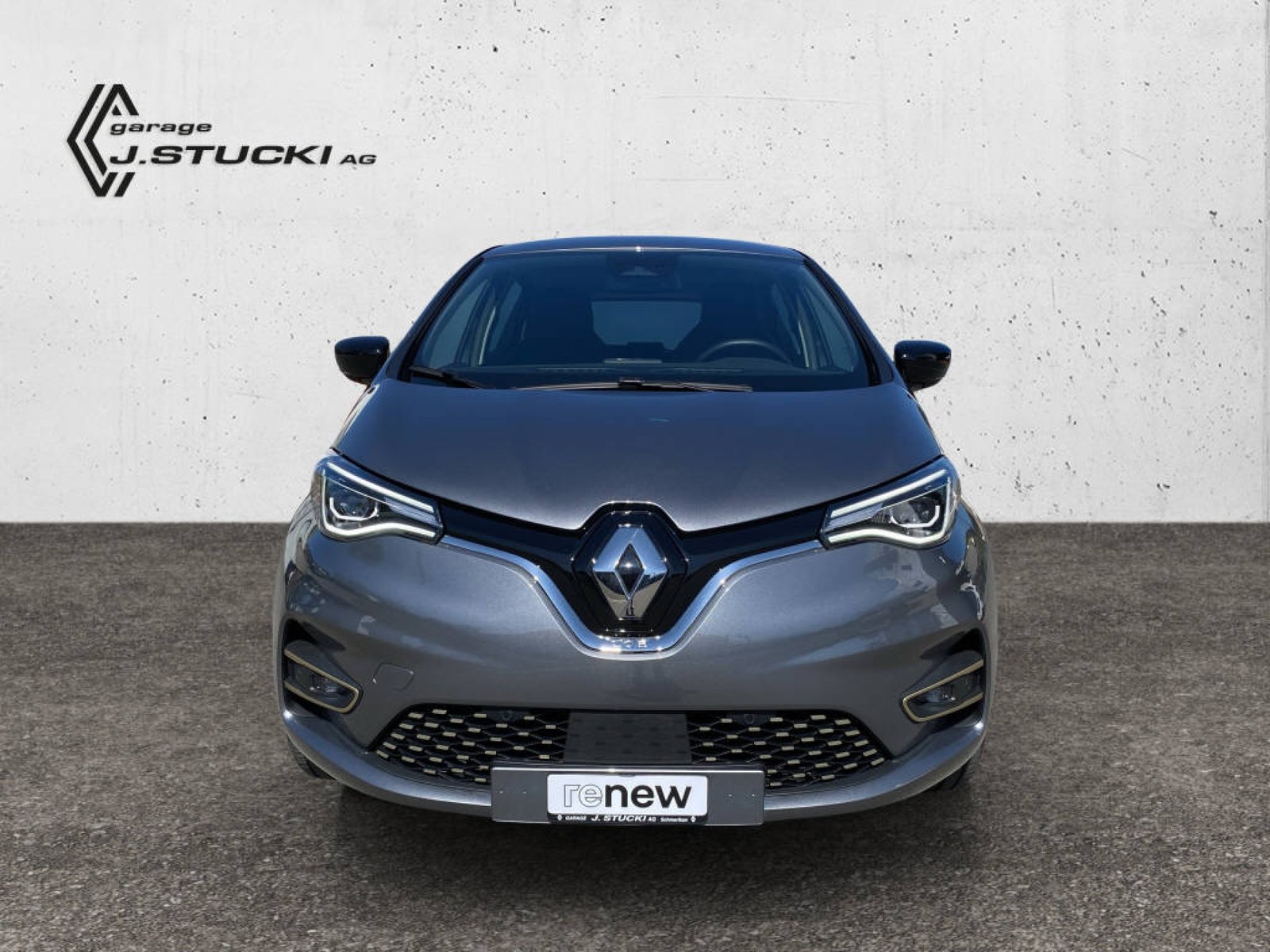RENAULT Zoe 100% electric R135 iconic, Electric, Ex-demonstrator, Automatic - 4