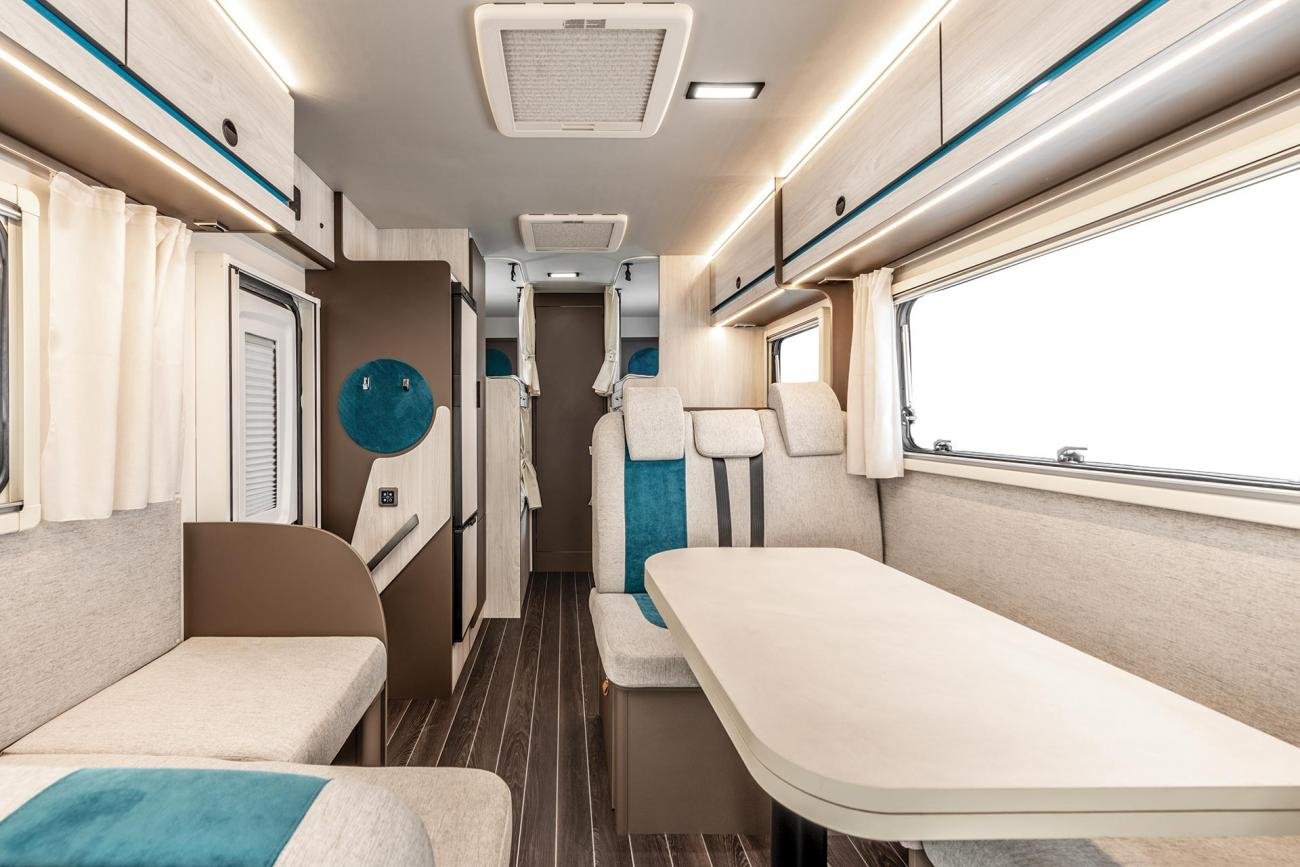 RIMOR Kilig 50**6 Pers.**165PS**500Kg Nutzlast**7.3m Länge**2xEtag, Diesel, Auto nuove, Automatico - 3