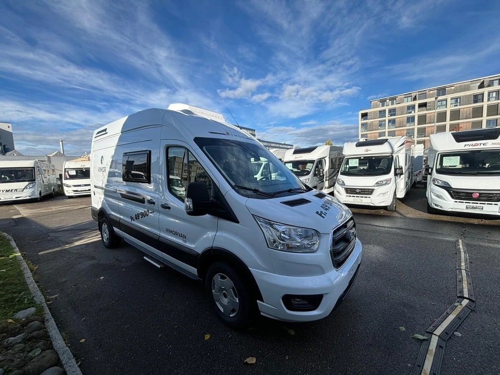 RIMOR Van 238**Querbett**5.99m Länge**Automat**4 Pers.**500Kg Nutz