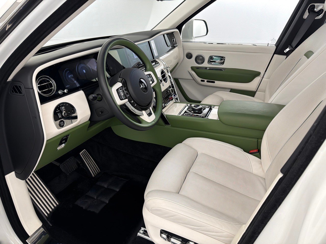 ROLLS ROYCE Cullinan 6.7 V12, Essence, Occasion / Utilisé, Automatique - 6
