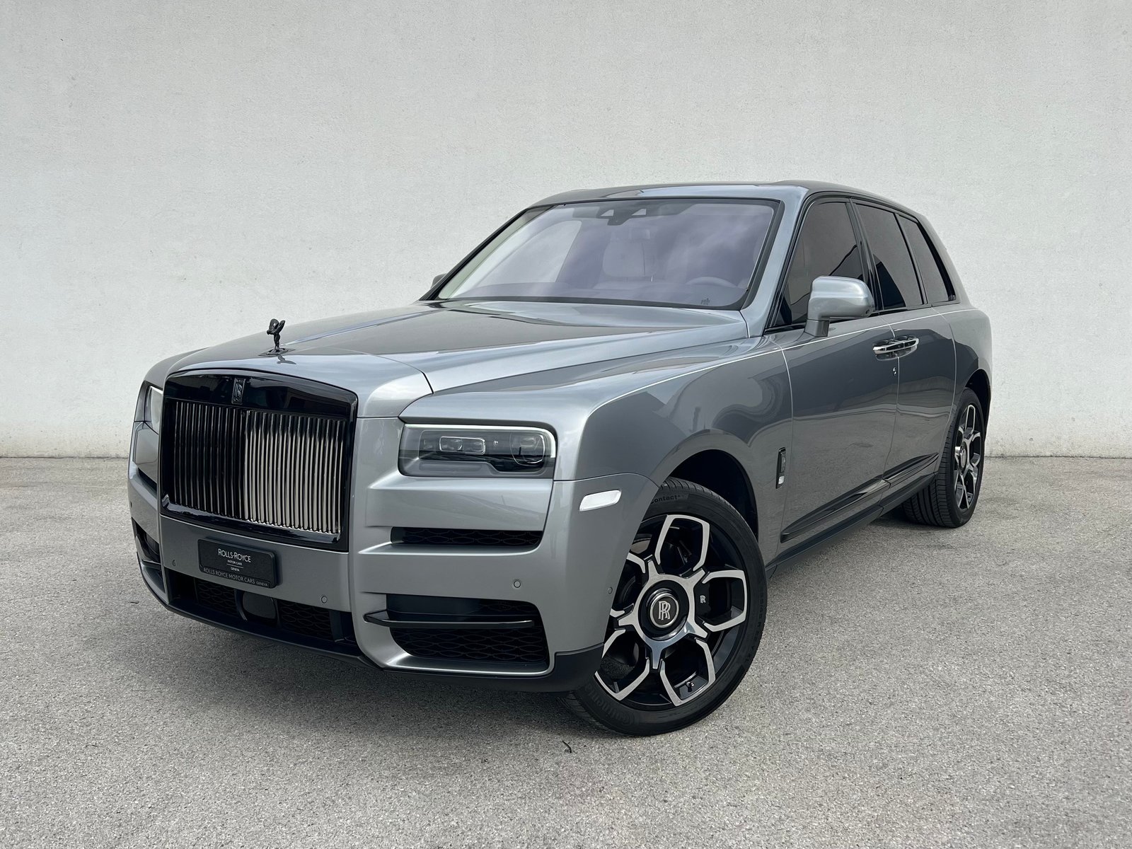 ROLLS ROYCE Cullinan 6.7 V12 Black Badge