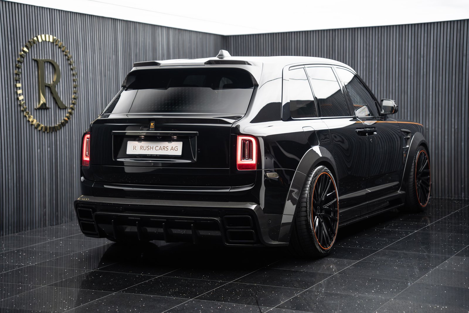ROLLS ROYCE Cullinan 6.7 V12 Black Badge KEYVANY, Essence, Occasion / Utilisé, Automatique - 5